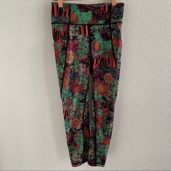 Lululemon Time to Sweat Crop Zen Garden Athleisure Workout Activewear 4 - Picture 5 of 15